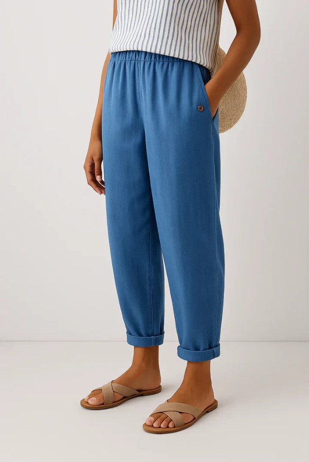 Phoebe | Women’s Trousers | Tapered Legs Cuffed Hems Everyday Wear — image 03 — MAREACO