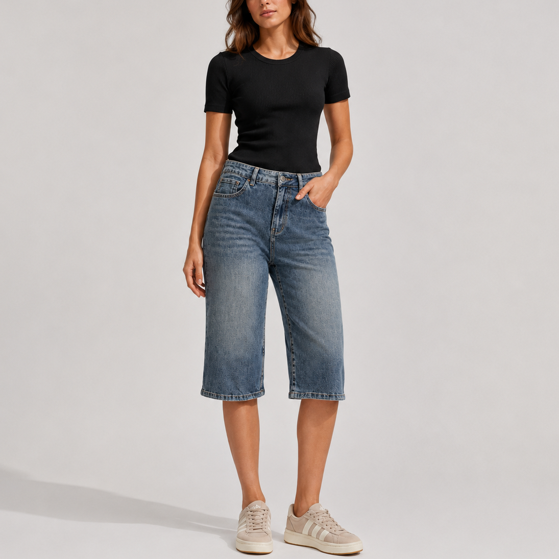 Scarlett | Women’s Bermuda Shorts | Straight Legs Five Pockets Everyday Wear — image 01 — MAREACO