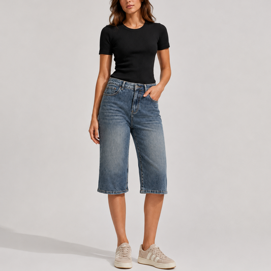 Scarlett | Women’s Bermuda Shorts | Straight Legs Five Pockets Everyday Wear — image 01 — MAREACO